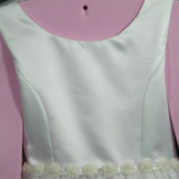 Robe de bouquetière ou première communion avec de la broderie perlée - Picture 2 of 5